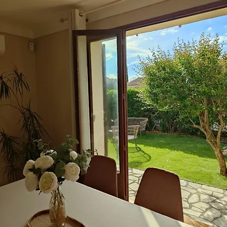 La Maison Aux Bougainvilliers * Saleilles